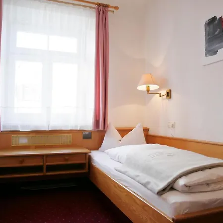 Hotel Zwoelf Apostel Altotting